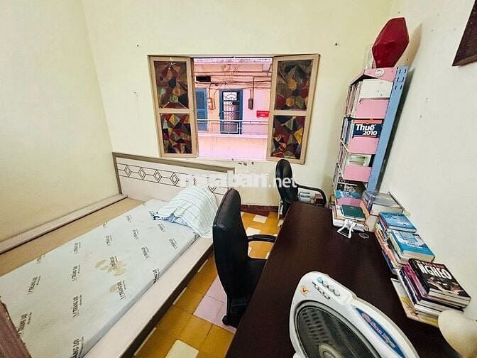 BÁN CĂN HỘ CHUNG CƯ MẶT TIỀN TRẦN HƯNG ĐẠO, QUẬN 1 – GIÁ CHỈ 2.25 TỶ