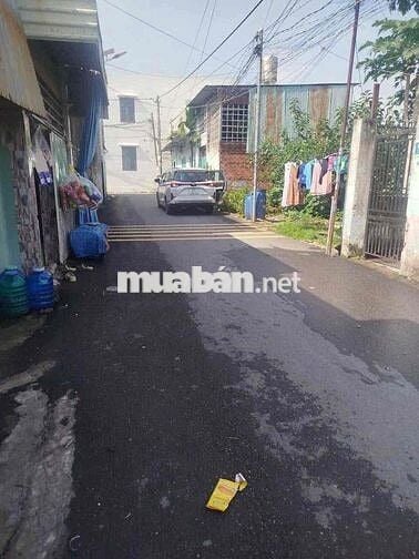 Cần bán nhanh căn nhà lầu Hẻm Văn Phương, cách công ty ChangShin 500m