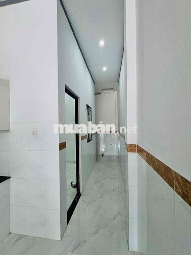 Cần bán nhà 1 triệt 1 lầu ngay Chợ Tân Bình, ngay ngã tư Tân Triều