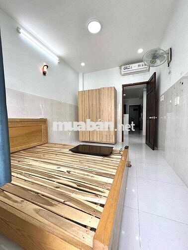 cho thuê căn 1 phòng ngủ có ban công tách bếp, ngay nhà ga T3