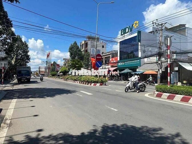 bán đất ngay chợ thị trấn gò dầu tây ninh, lô đất đẹp ,cư dân đông đuc