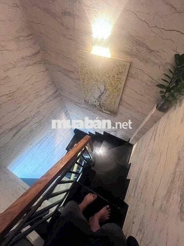 NC 2pn2wc 24m2 hẻm 618 Quang Trung P8