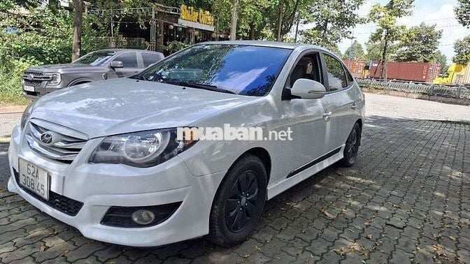 Hyundai Avante 2016 Trắng Số sàn