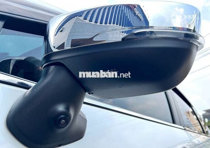 Mitsubishi Xpander 2023 Premium lướt chính hãng