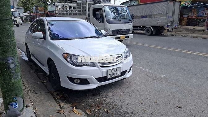 Hyundai Avante 2016 Trắng Số sàn