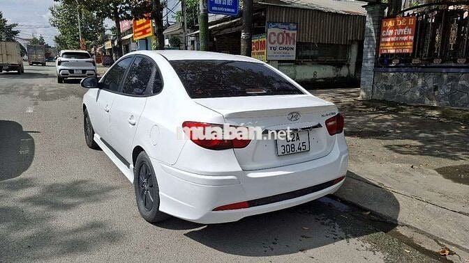 Hyundai Avante 2016 Trắng Số sàn