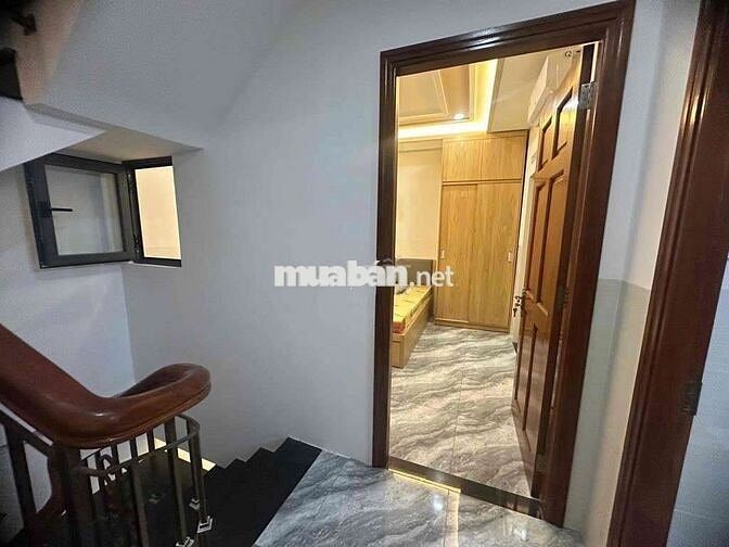 Nguyên căn 4 phòng ngủ Phan Xích Long