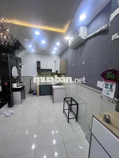 NC 2pn2wc 24m2 hẻm 618 Quang Trung P8