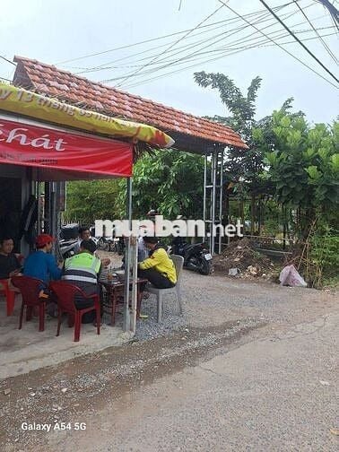 HẺM XH DTSD:300M² BÀN GHẾ ĐĐ DỤNG CỤ ĂN UỐNG VÀO CHỈ BỐ TRÍ NHẸ LÀ OK