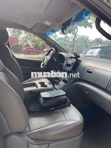 Hyundai Starex 2011 2.5D MT - 130000 km