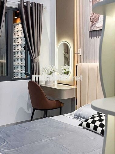 4.2 X 13 DT đất 53 m2 - ra Phạm Văn Đồng 1 phút 3 PN nhỉnh 6 Đ