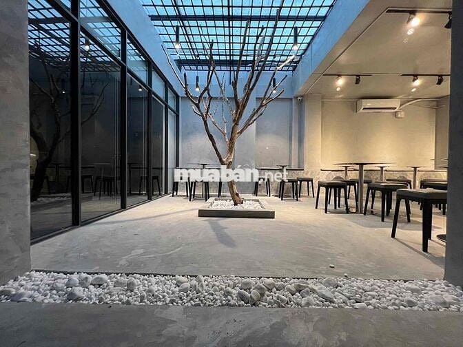 Cho Thuê Mặt Sàn Tầng 4 Rộng 170m2 Thang Máy