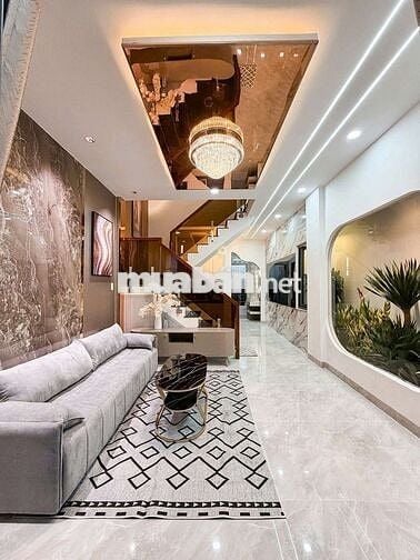 4.2 X 13 DT đất 53 m2 - ra Phạm Văn Đồng 1 phút 3 PN nhỉnh 6 Đ