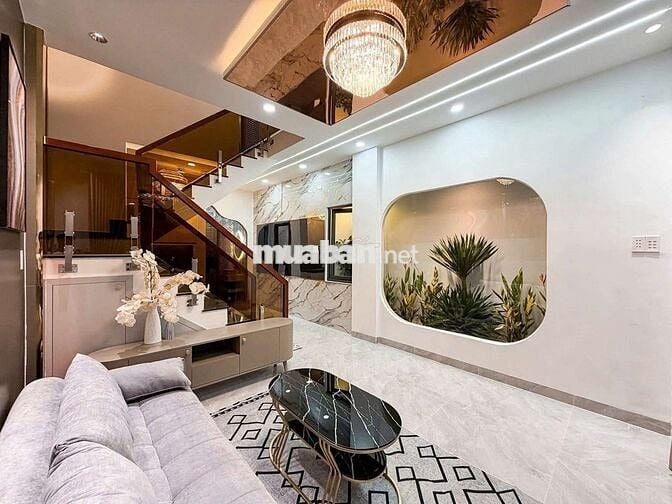 4.2 X 13 DT đất 53 m2 - ra Phạm Văn Đồng 1 phút 3 PN nhỉnh 6 Đ