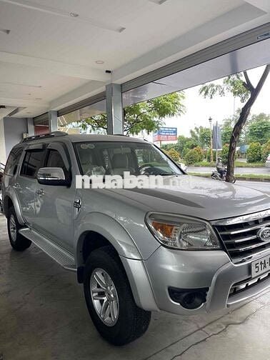Ford Everest 2011 2.5L 4x4 MT - 128000 km