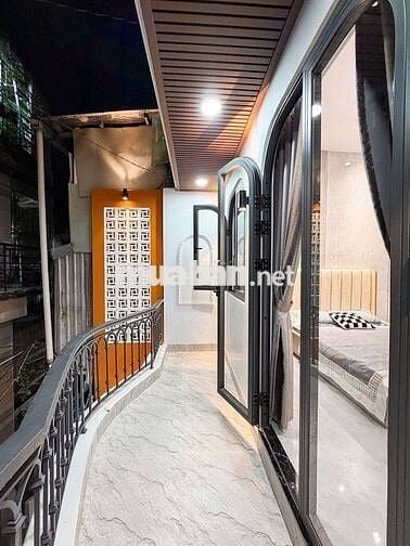 4.2 X 13 DT đất 53 m2 - ra Phạm Văn Đồng 1 phút 3 PN nhỉnh 6 Đ