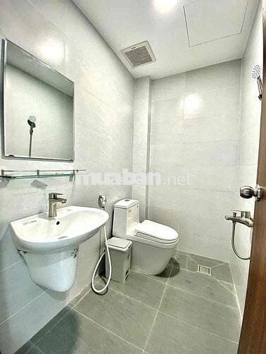 BÓC TEM PHÒNG THOÁNG FULL NỘI THẤT NGAY KCX TÂN THUẬN, UFM