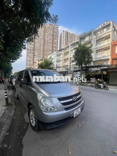 Hyundai Starex 2011 2.5D MT - 130000 km