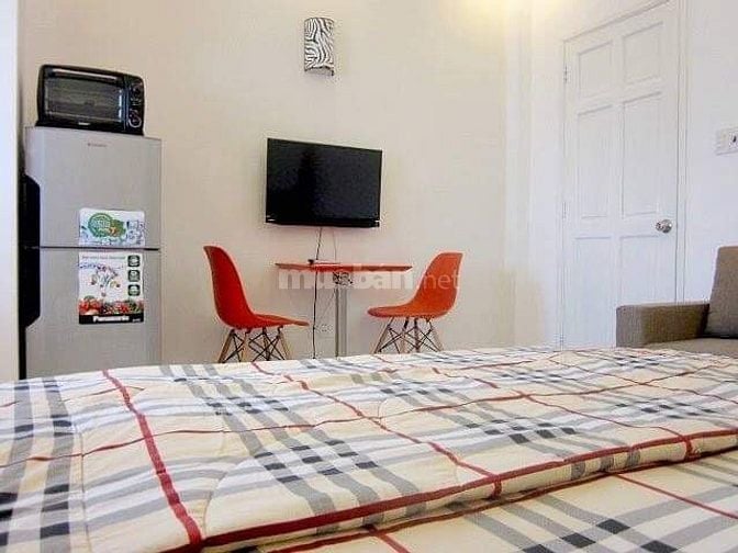 Dòng tiền 840tr/năm - SÁT QUẬN 1, 5 tầng 11P, 4.5 x 18m hẻm rộng 