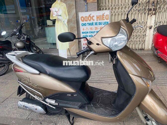 LEAD 2012 , đá chống tắt máy, thành phố