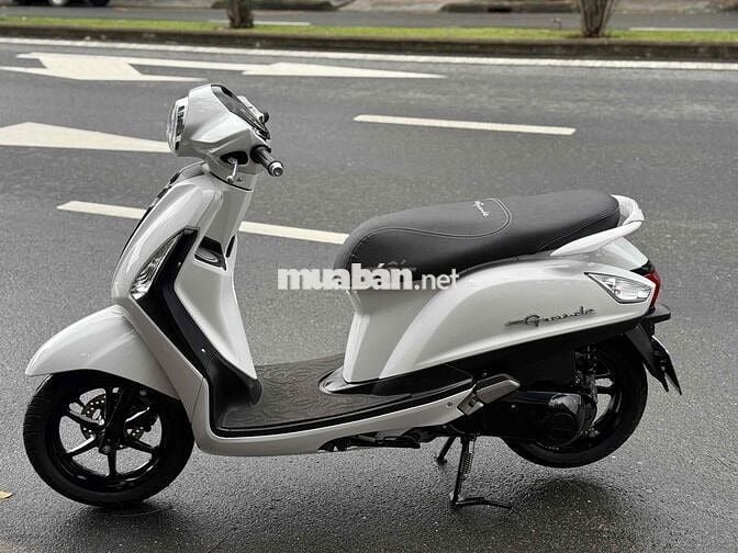 CẦN BÁN GRADE 2018 NỢ XẤU TRẢ TRƯỚC 7 TRIỆU LẤY XE