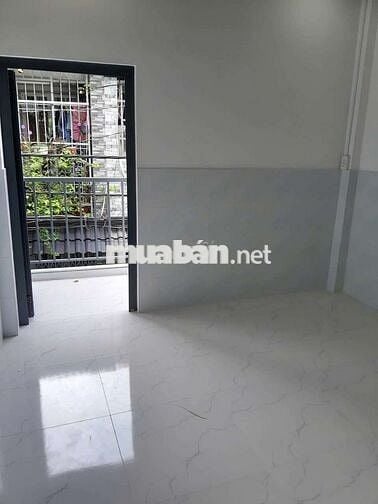 NHÀ HẺM XE BA GÁC.ĐI BỘ RA PHAN CHU TRINH.GẦN CHỢ.SAT TRƯỜNG ĐH CÁN BỘ