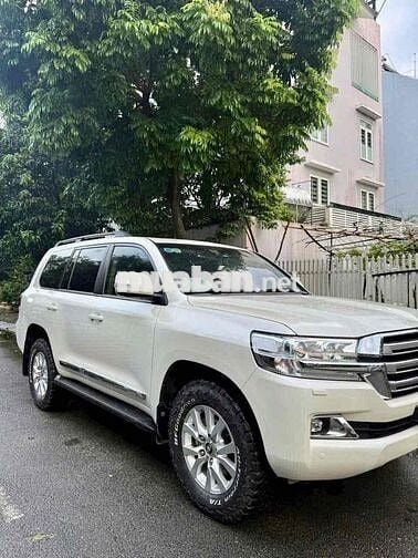 Toyota Land Cruiser 2020 VX Trắng