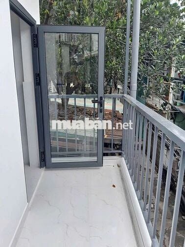 NHÀ HẺM XE BA GÁC.ĐI BỘ RA PHAN CHU TRINH.GẦN CHỢ.SAT TRƯỜNG ĐH CÁN BỘ