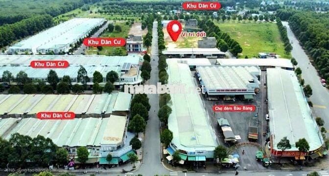 Bán đất 2 mặt tiền 332m2 giá 660 triệu phía sau chợ đêm Bàu Bàng