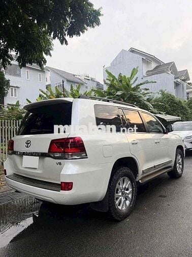 Toyota Land Cruiser 2020 VX Trắng