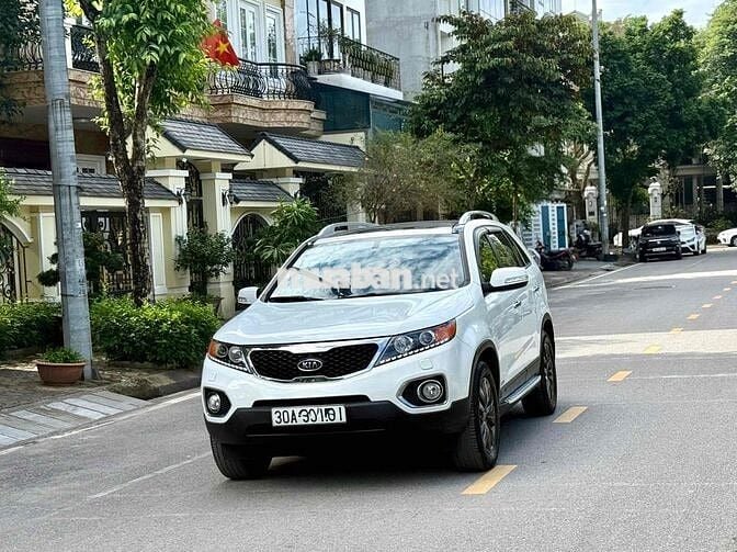 Kia Sorento 2014 GAT 2.4L 4WD - 110000 km