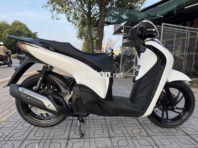 Honda SH 150cc 2015 Trắng Smartkey