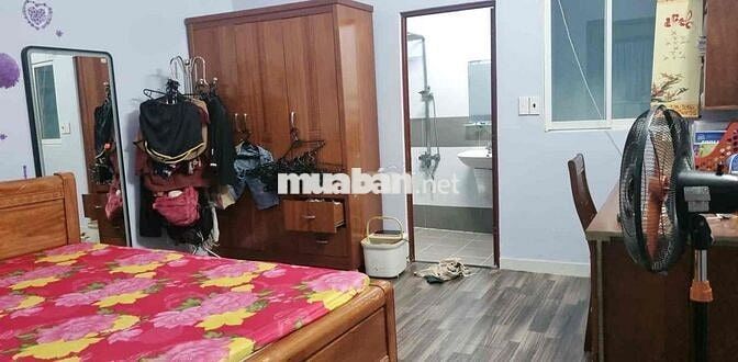 bình thành chủ ngợp giá 3,9 tỷ 4x14nhà 3tầng