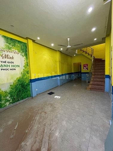 Cho thuê nhà mặt Ngõ Huế, Hai Bà Trưng, DT 70m2, 3,5 tầng, ô tô đỗ cửa