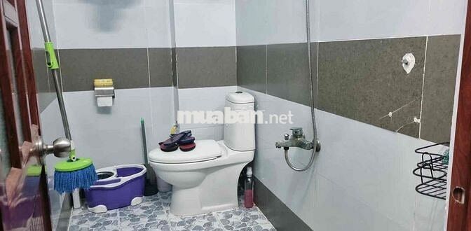 bình thành chủ ngợp giá 3,9 tỷ 4x14nhà 3tầng