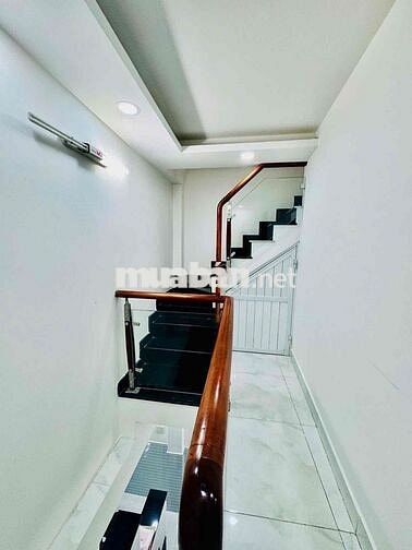 bán nhà hẻm xe hơi,chỉ 4.95 tỷ có 4 phòng ngủ,Phạm Văn Chiêu ,Gò Vấp