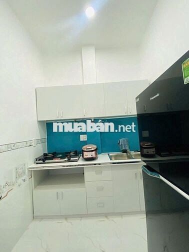 BÁN NHÀ 227/18 LÝ THÁI TỔ, QUẬN 10. DT:3.3X9M. 27 M2. GIÁ 5.8 TỶ TL