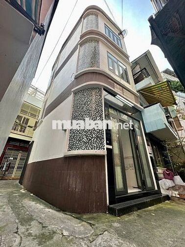 BÁN NHÀ 227/18 LÝ THÁI TỔ, QUẬN 10. DT:3.3X9M. 27 M2. GIÁ 5.8 TỶ TL