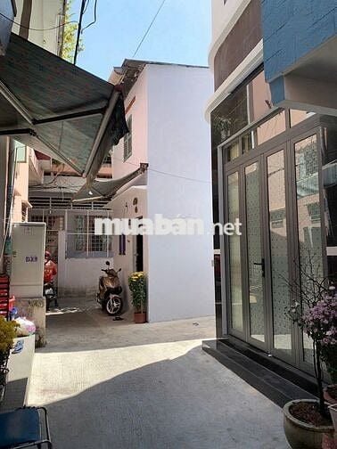 BÁN NHÀ 227/18 LÝ THÁI TỔ, QUẬN 10. DT:3.3X9M. 27 M2. GIÁ 5.8 TỶ TL