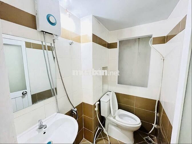 PHÒNG GÁC LỬNG THOÁNG MÁT NGAY LẠC LONG QUÂN GẦN ĐH VĂN HIẾN AN NINH