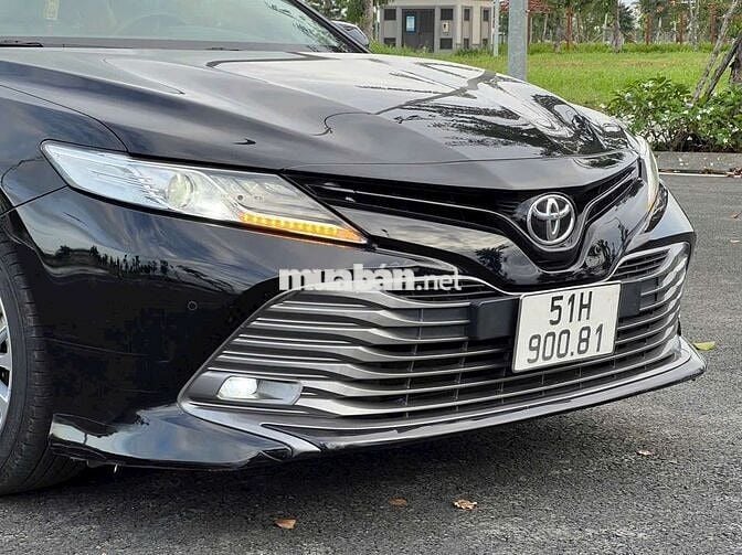 Chú lên đời để lại camry 2021 - 82673km