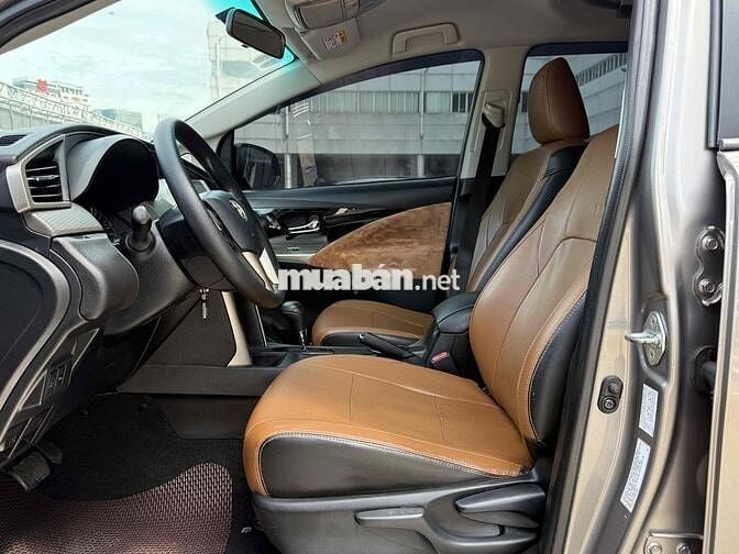 Toyota Innova 2017 2.0G -7 chỗ số tự động tại hãng