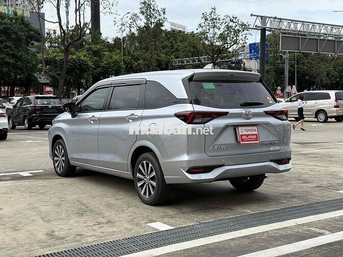 Toyota Avanza 2023 Premio CVT - Số Tự Động - Hãng