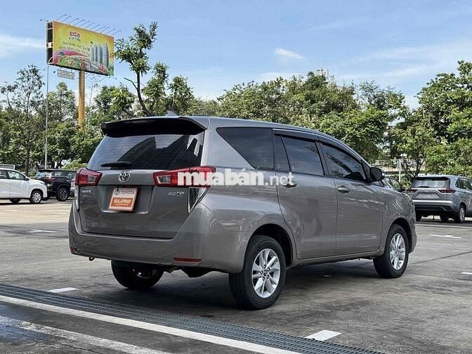 Toyota Innova 2017 2.0G -7 chỗ số tự động tại hãng