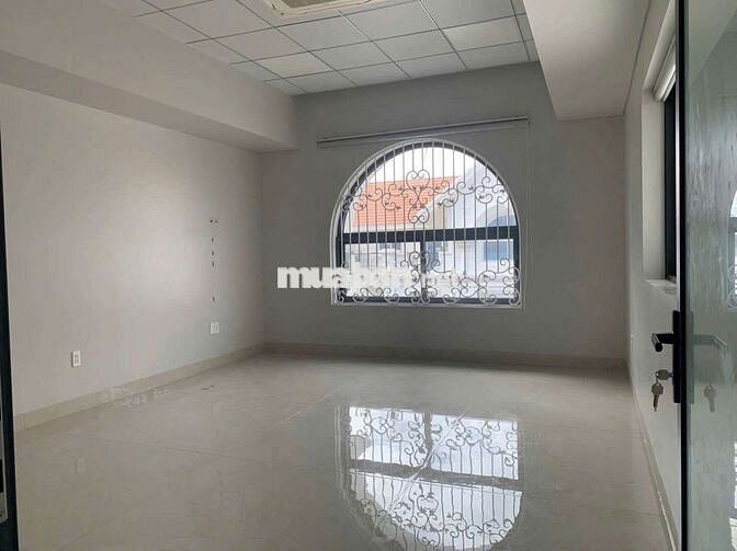 NHÀ ĐƯỜNG SỐ 8 – HIM LAM, BÌNH CHÁNH
📍 Vị trí đẹp ngay hồ sen –