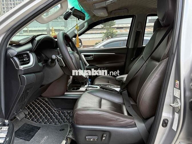 Toyota Fortuner 2019 - Máy Xăng - 1 Cầu - Tại Hãng