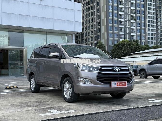 Toyota Innova 2017 2.0G -7 chỗ số tự động tại hãng