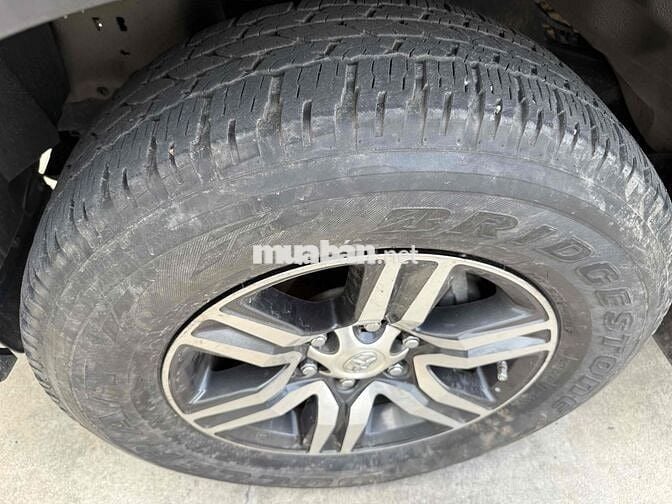 Toyota Fortuner 2019 - Máy Xăng - 1 Cầu - Tại Hãng