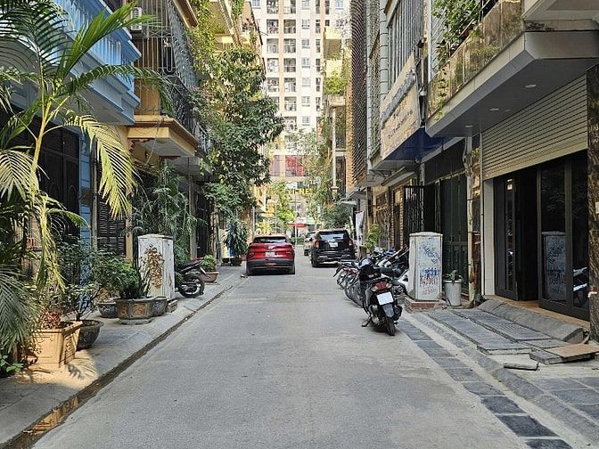 Bán nhà riêng 55m2 ngõ 178 Thái Hà, kinh doanh, oto tránh,vỉa hè, 22tỷ