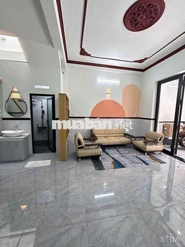 Nhà sổ hồng riêng 81m2, 3PN 2WC ngay vòng xoay An Lạc Tp.HCM